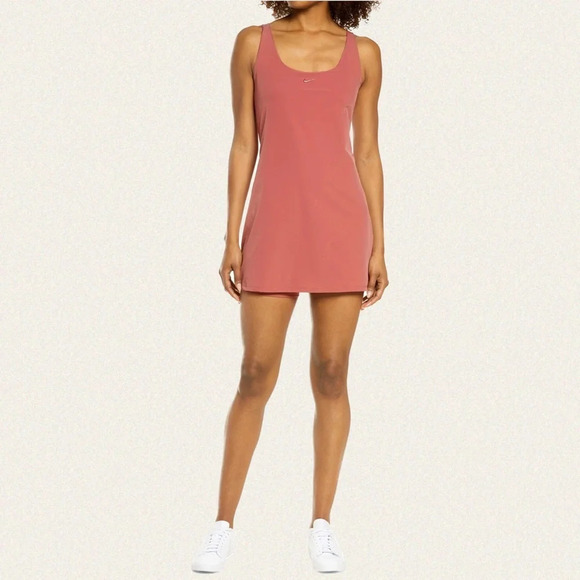 Nike Dresses & Skirts - Nike Bliss Luxe Training Dress